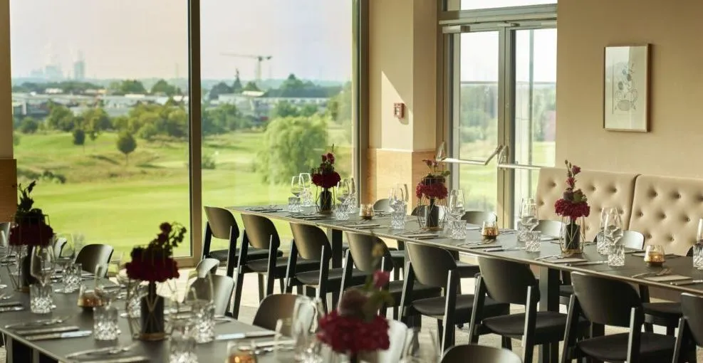 Einzigartiger Ausblick durch große Fenster